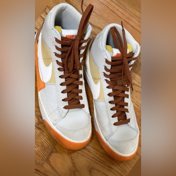 Other - Nike Men's Blazer Mid Pro Club